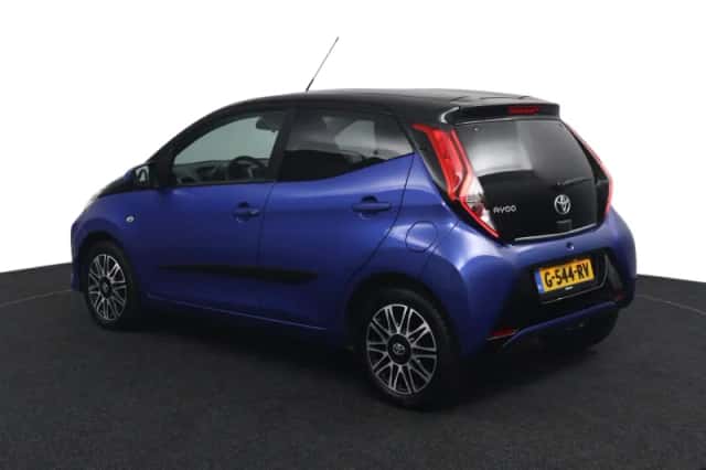 Toyota Aygo (2019) thumbnail 3