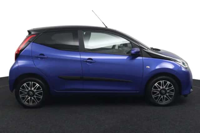 Toyota Aygo (2019) thumbnail 6