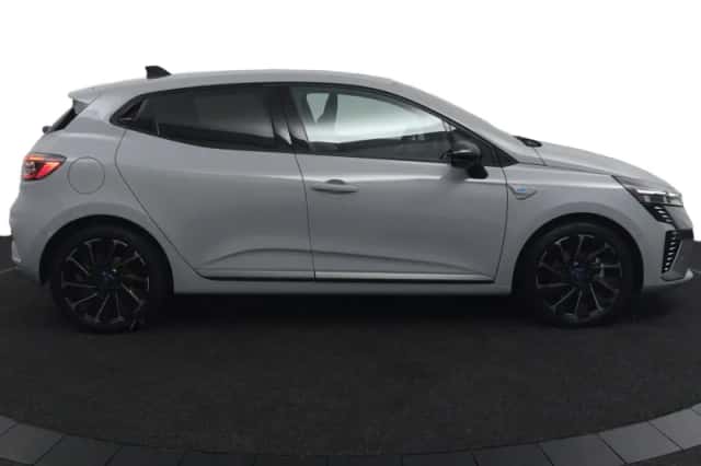 Renault Clio (2024) thumbnail 6