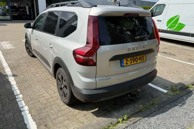 Dacia Jogger (2022) thumbnail 3
