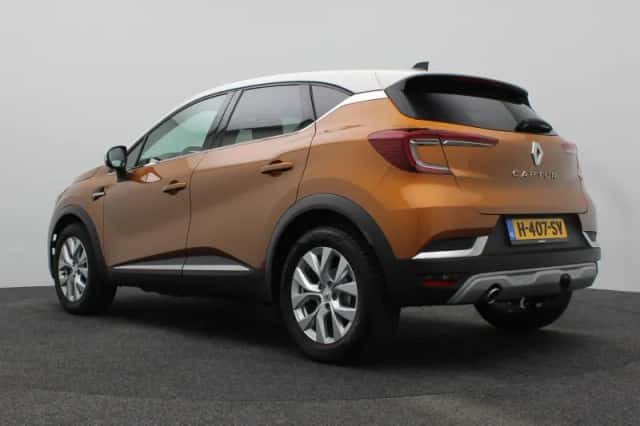 Renault Captur (2020) thumbnail 3