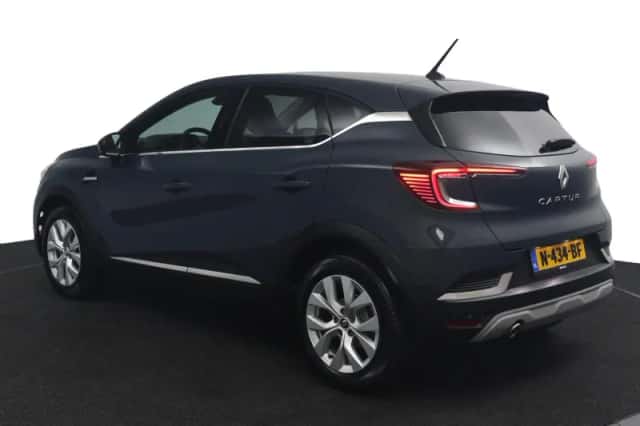 Renault Captur (2021) thumbnail 3