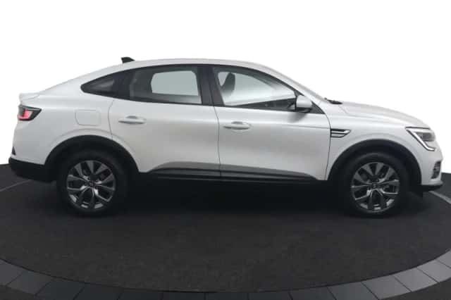 Renault Arkana (2024) thumbnail 6