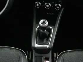 Renault Captur (2024) thumbnail 27