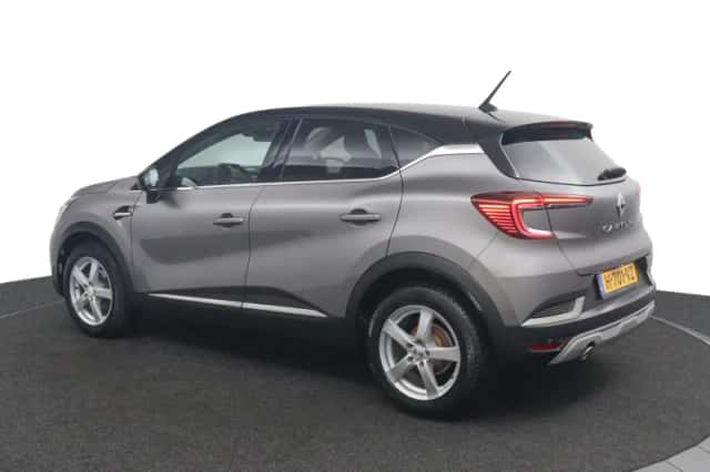 Renault Captur (2020) thumbnail 3