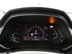 Renault Captur (2022) thumbnail 17
