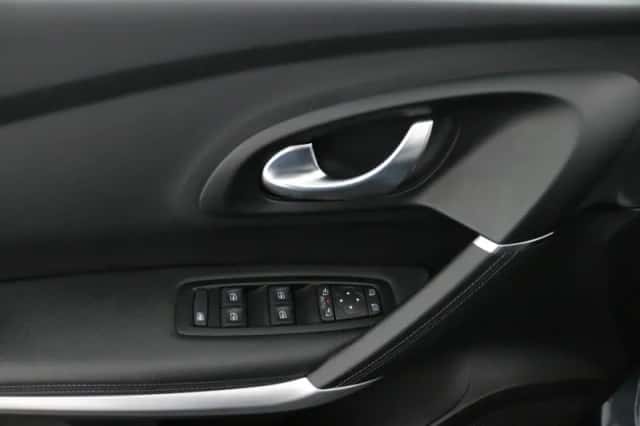Renault Kadjar (2022) thumbnail 32