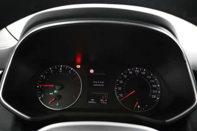 Renault Clio (2019) thumbnail 17