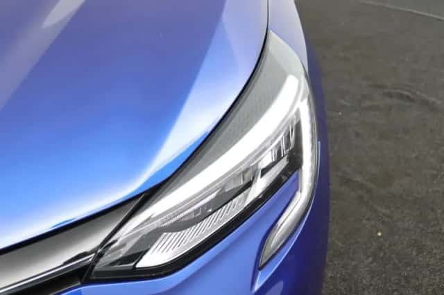 Renault Clio (2019) thumbnail 37
