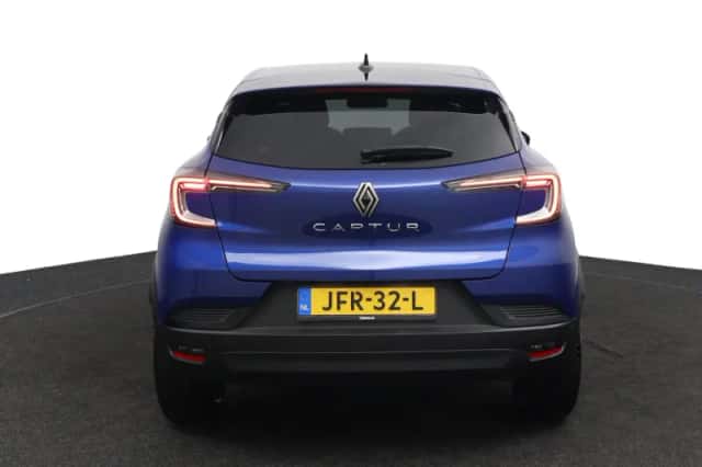 Renault Captur (2025) thumbnail 4