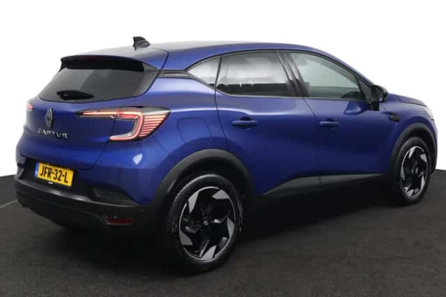 Renault Captur (2025) thumbnail 5