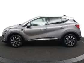 Renault Captur (2023) thumbnail 2