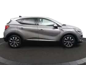 Renault Captur (2023) thumbnail 6