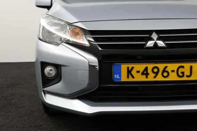Mitsubishi Space Star (2021) thumbnail 10