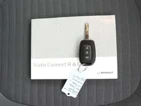 Renault Twingo (2017) thumbnail 21