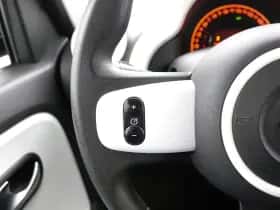 Renault Twingo (2017) thumbnail 22