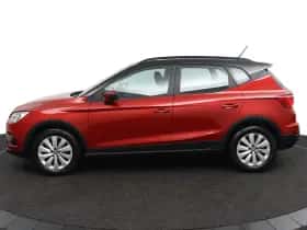SEAT Arona (2021) thumbnail 2