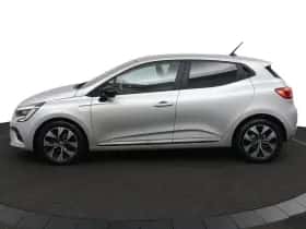 Renault Clio (2022) thumbnail 2