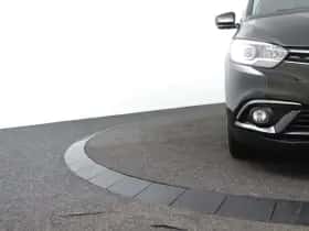 Renault Scénic (2018) thumbnail 40
