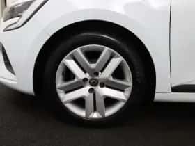 Renault Clio (2022) thumbnail 36