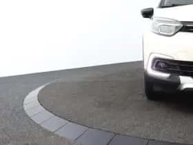 Renault Captur (2018) thumbnail 35