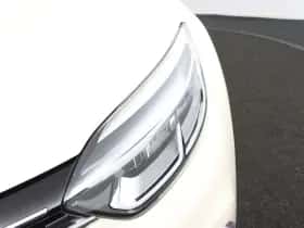 Renault Captur (2018) thumbnail 36