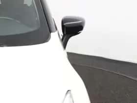 Renault Captur (2018) thumbnail 37