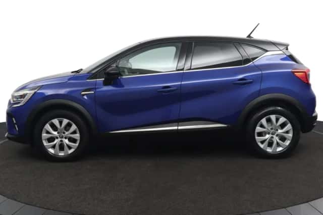 Renault Captur (2021) thumbnail 2