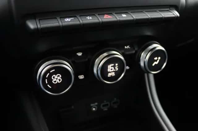 Renault Captur (2021) thumbnail 20