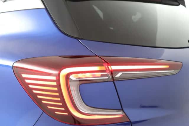 Renault Captur (2021) thumbnail 37