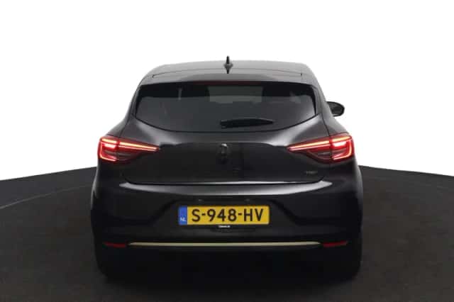 Renault Clio (2023) thumbnail 4
