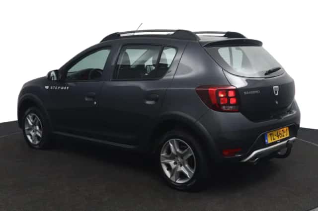 Dacia Sandero (2018) thumbnail 3