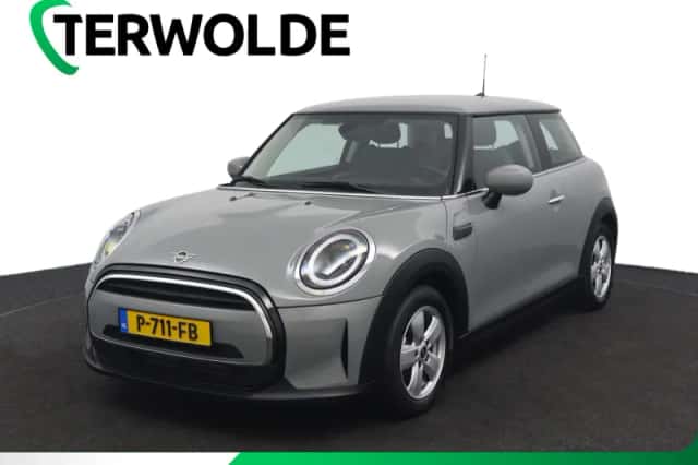 MINI One (2022) thumbnail 1