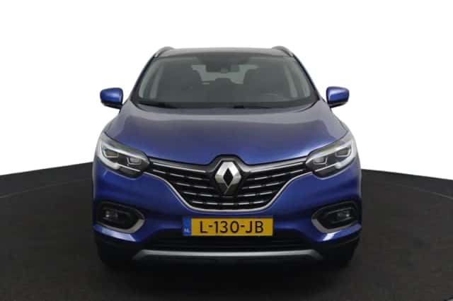 Renault Kadjar (2021) thumbnail 4