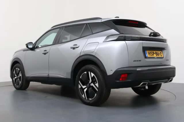 Peugeot 2008 (2024) thumbnail 3