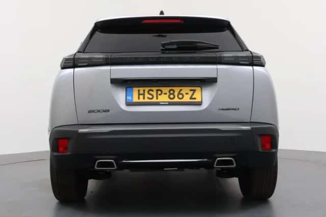 Peugeot 2008 (2024) thumbnail 4