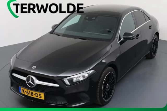 Mercedes-Benz A-Klasse (2020) thumbnail 1