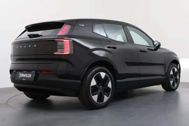 Volvo EX30 (2024) thumbnail 5