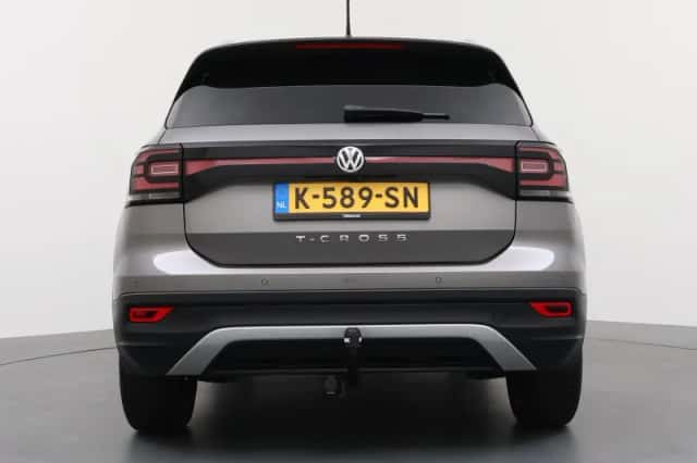 Volkswagen T-Cross (2020) thumbnail 4