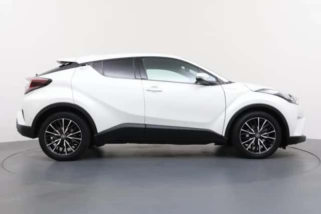 Toyota C-HR (2019) thumbnail 6