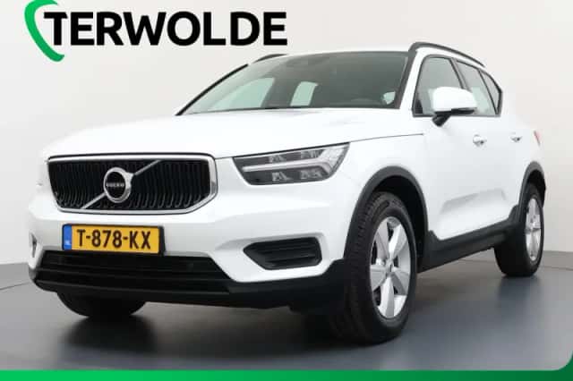 Volvo XC40 (2019) thumbnail 1