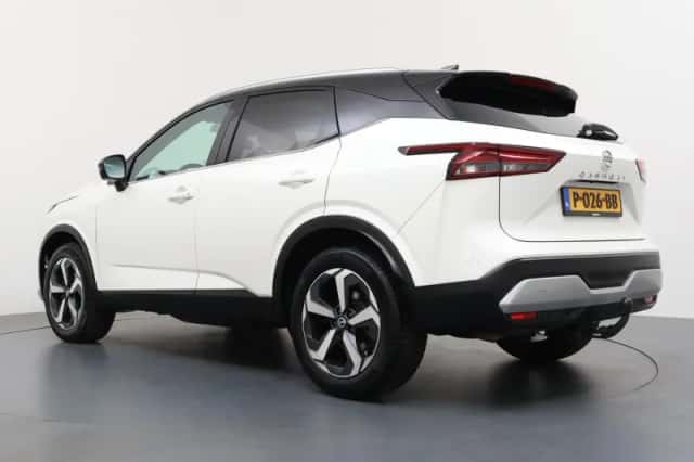 Nissan Qashqai (2021) thumbnail 3