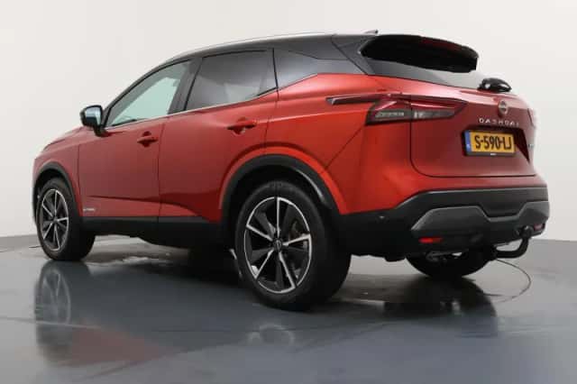 Nissan Qashqai (2023) thumbnail 3