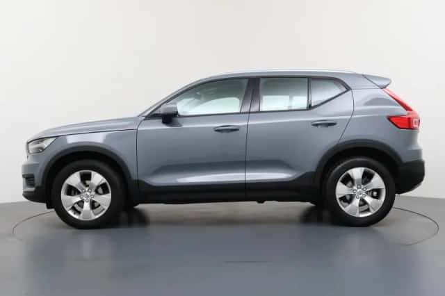 Volvo XC40 (2019) thumbnail 2