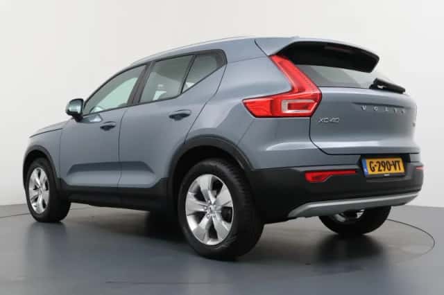 Volvo XC40 (2019) thumbnail 3