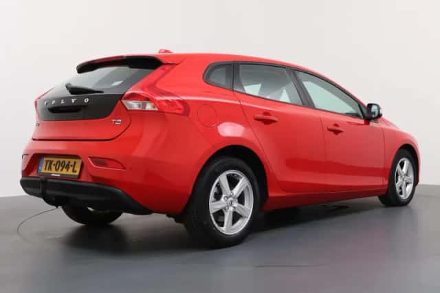 Volvo V40 (2018) thumbnail 5