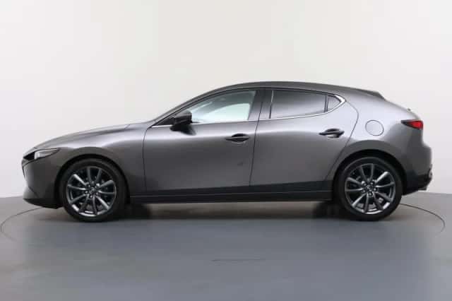 Mazda 3 (2021) thumbnail 2