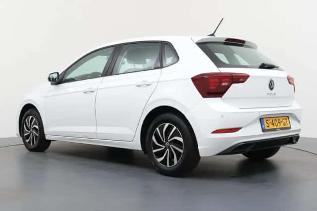 Volkswagen Polo (2023) thumbnail 3
