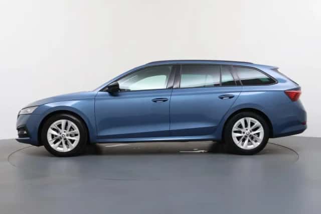 Škoda Octavia (2021) thumbnail 2