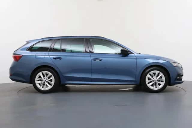 Škoda Octavia (2021) thumbnail 6